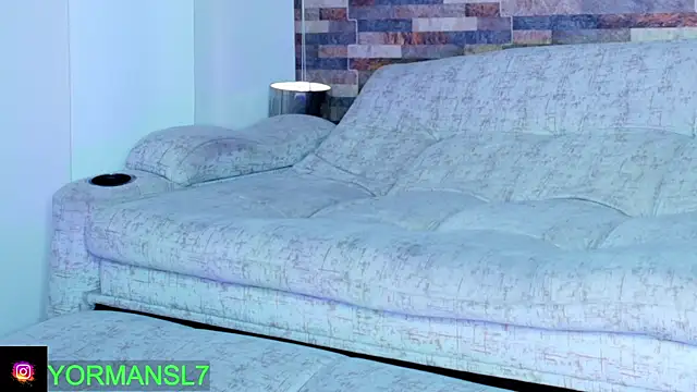 Snapshot of zaiin_diesel chatting on 8, 10, 2025 zaiin diesel online show from 8, 10, 2025