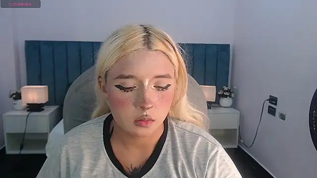 Snapshot of april_bunnyy chatting on 14, 5, 2026 april bunnyy online show from 14, 5, 2026