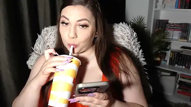 Snapshot of Goddessmxx chatting on 3, 6, 2026 Goddessmxx online show from 3, 6, 2026