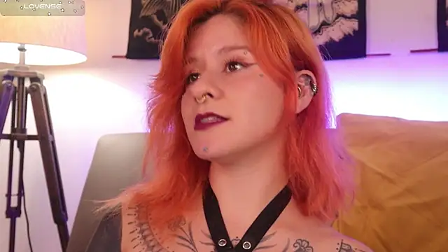 Snapshot of Daarlene chatting on 18, 9, 2025 Daarlene online show from 18, 9, 2025