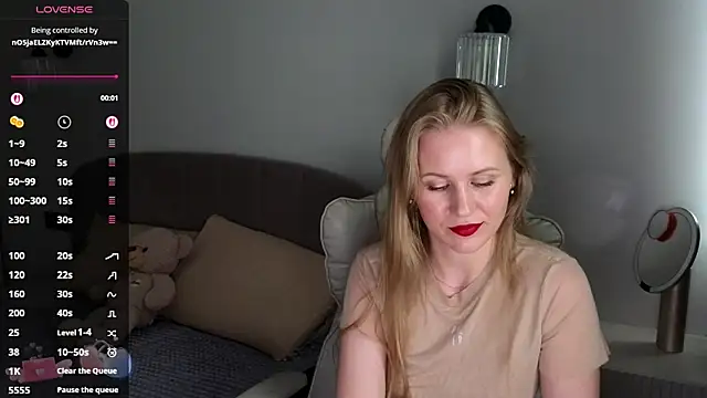 Snapshot of IsabelAllen chatting on 29, 7, 2026 IsabelAllen online show from 29, 7, 2026