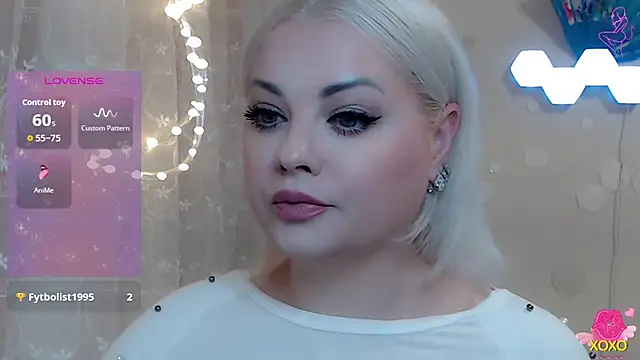 JewellKiss7 online show from 4, 12, 2025