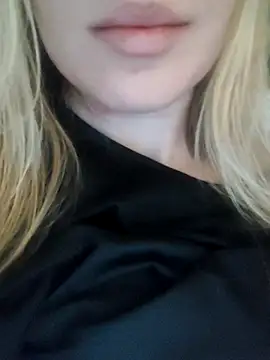 Linda 999 online show from 10, 11, 2025