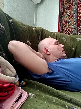 Pineapple04 online show from 8, 4, 2026