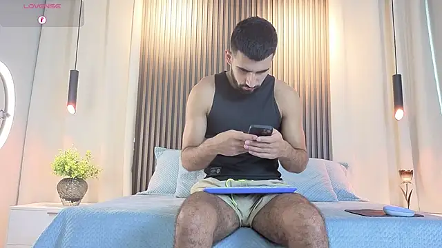 Ethan  Walker online show from 5, 4, 2026