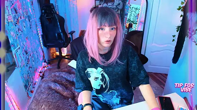 Snapshot of Toxic_Ellies chatting on 22, 3, 2025 Toxic Ellies online show from 22, 3, 2025