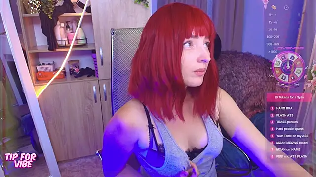 Snapshot of Toxic_Ellies chatting on 19, 9, 2025 Toxic Ellies online show from 19, 9, 2025