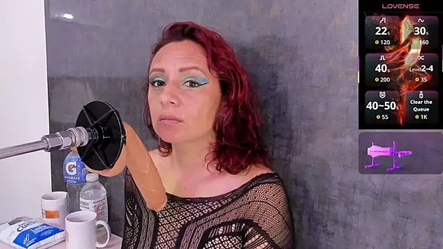 Snapshot of Issys_milf chatting on 21, 5, 2026 Issys milf online show from 21, 5, 2026