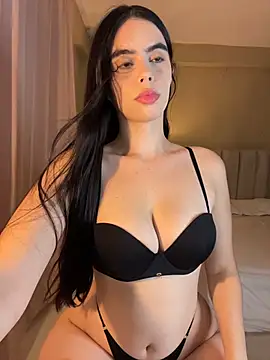 Mavi Coless online show from 26, 11, 2025