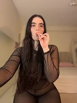 Mavi Coless online show from 3, 5, 2026