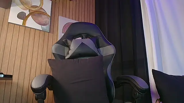 Camila Chainn online show from 17, 12, 2025