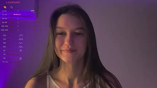 Snapshot of Alice__grace chatting on 11, 2, 2025 Alice  grace online show from 11, 2, 2025