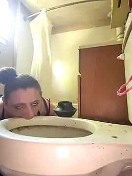 UniqueKorn86 online show from 7, 4, 2026