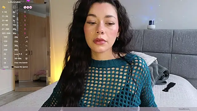 Soffimoon  online show from 31, 3, 2026