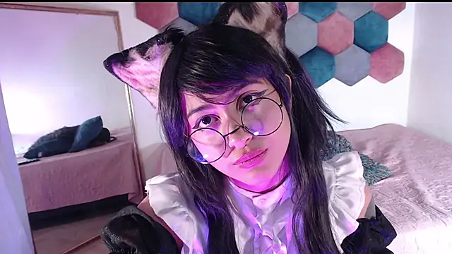 liz-beths online show from 24, 2, 2025