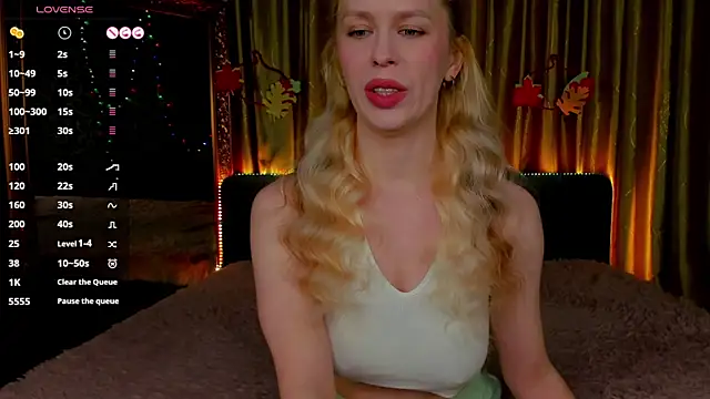  Sandra Tender  online show from 21, 11, 2025