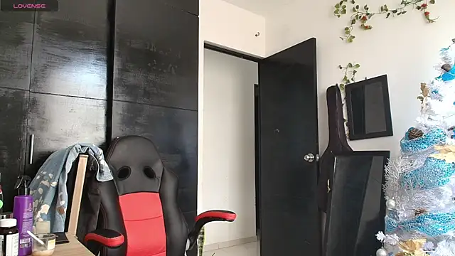 Haruto2001 online show from 16, 12, 2024