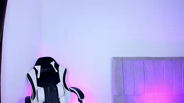 Snapshot of baby_kaliope chatting on 26, 10, 2025 baby kaliope online show from 26, 10, 2025