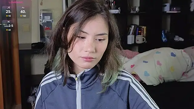 Snapshot of alicekiit chatting on 28, 9, 2025 alicekiit online show from 28, 9, 2025