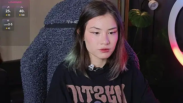 Snapshot of alicekiit chatting on 3, 11, 2025 alicekiit online show from 3, 11, 2025