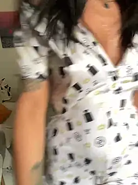 Snapshot of GrlAlice chatting on 27, 1, 2025 GrlAlice online show from 27, 1, 2025