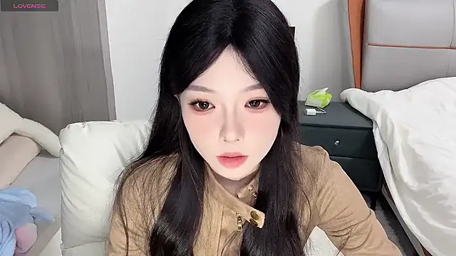 Snapshot of Q-ing chatting on 1, 12, 2024 Q-ing online show from 1, 12, 2024