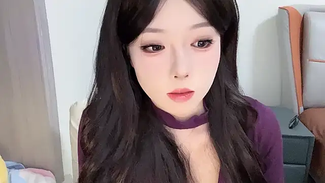 Snapshot of Q-ing chatting on 10, 2, 2025 Q-ing online show from 10, 2, 2025