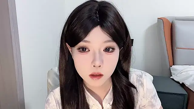 Snapshot of Q-ing chatting on 18, 2, 2025 Q-ing online show from 18, 2, 2025