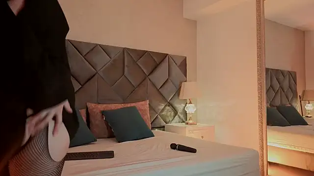 Luisa0110 online show from 3, 4, 2026