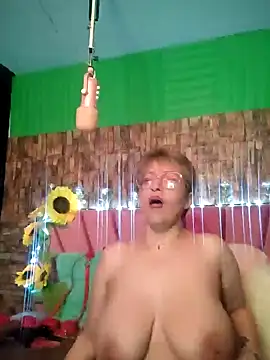 Isabelle Lov18 online show from 3, 1, 2025