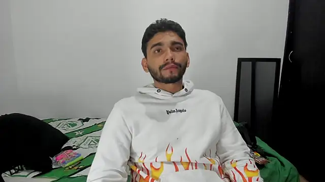 Snapshot of Dante_Damare chatting on 8, 12, 2024 Dante Damare online show from 8, 12, 2024