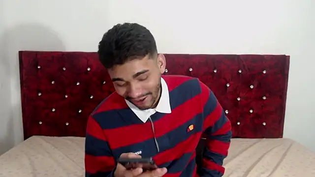 Snapshot of Dante_Damare chatting on 8, 9, 2025 Dante Damare online show from 8, 9, 2025