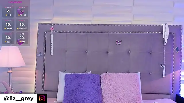 Liz grey  online show from 11, 2, 2025