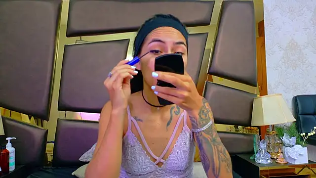 NicoleEsposito online show from 4, 4, 2026