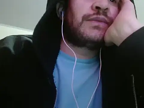 camiloking1720 online show from 9, 2, 2025