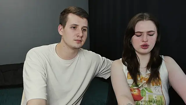 Snapshot of Pinku_kitsune chatting on 9, 3, 2025 Pinku kitsune online show from 9, 3, 2025