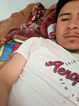 Snapshot of uziel2345 chatting on 10, 9, 2025 uziel2345 online show from 10, 9, 2025