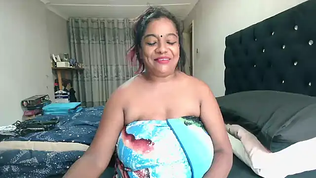 Indianmayaxoxo online show from 7, 2, 2026