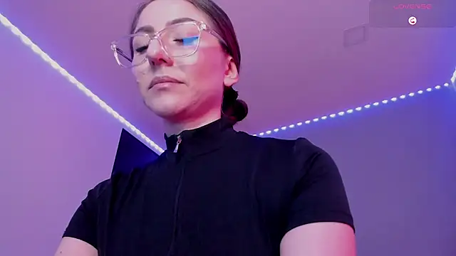 Ich Bin Julia online show from 3, 3, 2025