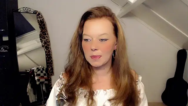 roxanna24 online show from 14, 3, 2026