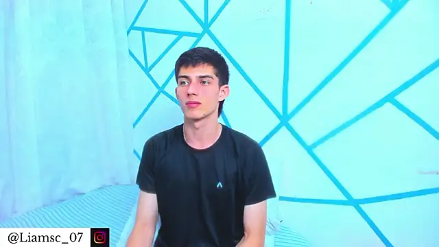 Snapshot of liam_scott77 chatting on 4, 2, 2026 liam scott77 online show from 4, 2, 2026