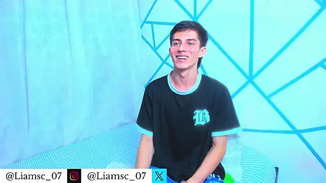 Snapshot of liam_scott77 chatting on 6, 2, 2026 liam scott77 online show from 6, 2, 2026