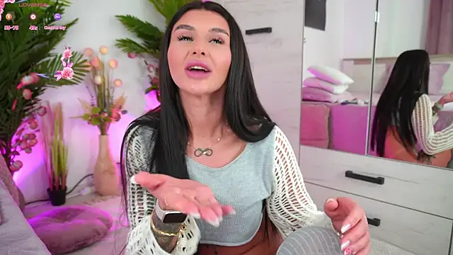 Snapshot of EmilyHudsson_1 chatting on 23, 2, 2025 EmilyHudsson 1 online show from 23, 2, 2025