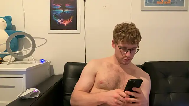 Snapshot of BlueEyedTallGuy94 chatting on 9, 12, 2024 BlueEyedTallGuy94 online show from 9, 12, 2024