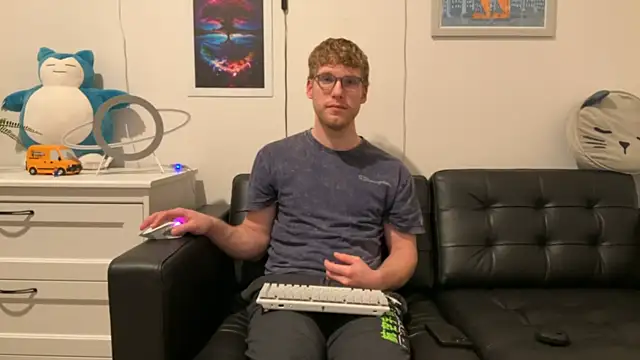 Snapshot of BlueEyedTallGuy94 chatting on 13, 12, 2024 BlueEyedTallGuy94 online show from 13, 12, 2024