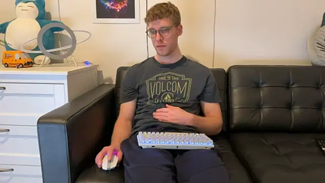 Snapshot of BlueEyedTallGuy94 chatting on 10, 1, 2025 BlueEyedTallGuy94 online show from 10, 1, 2025