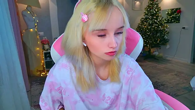 b4by LoL1 online show from 19, 1, 2026