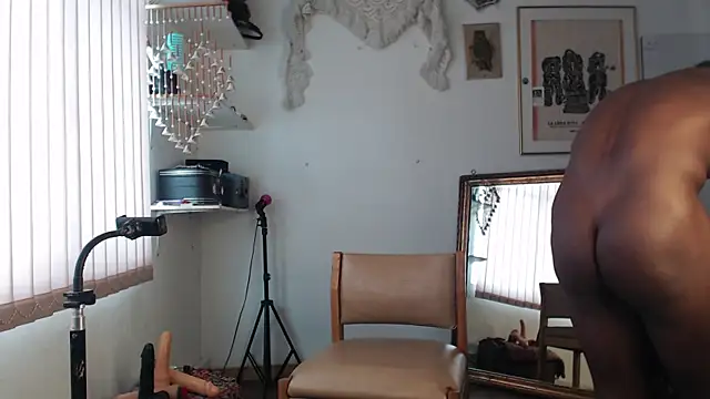 Siriss boyrag online show from 19, 9, 2025