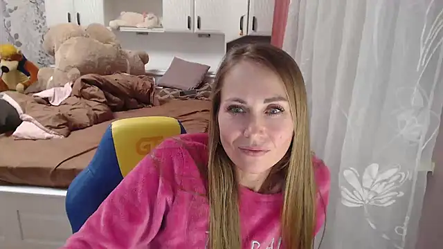 Snapshot of 69SexySecret69 chatting on 13, 2, 2025 69SexySecret69 online show from 13, 2, 2025