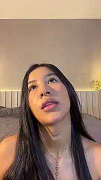 Snapshot of Aida_moreno chatting on 5, 5, 2026 Aida moreno online show from 5, 5, 2026